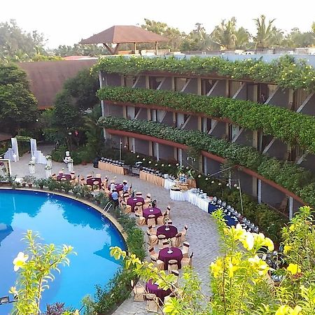 Uday Suites - The Airport Hotel Thiruvananthapuram Zewnętrze zdjęcie