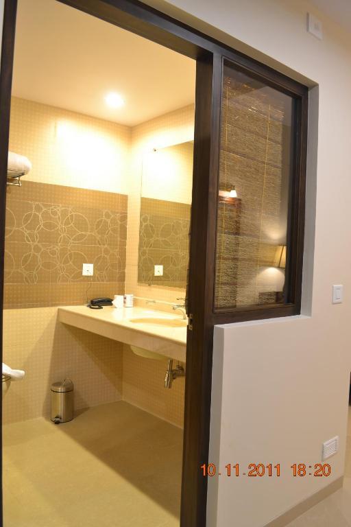 Uday Suites - The Airport Hotel Thiruvananthapuram Zewnętrze zdjęcie