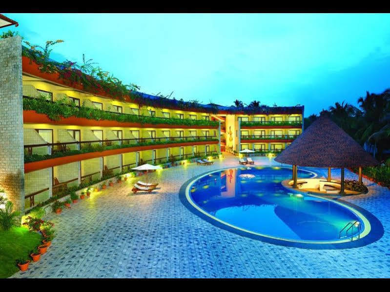Uday Suites - The Airport Hotel Thiruvananthapuram Zewnętrze zdjęcie