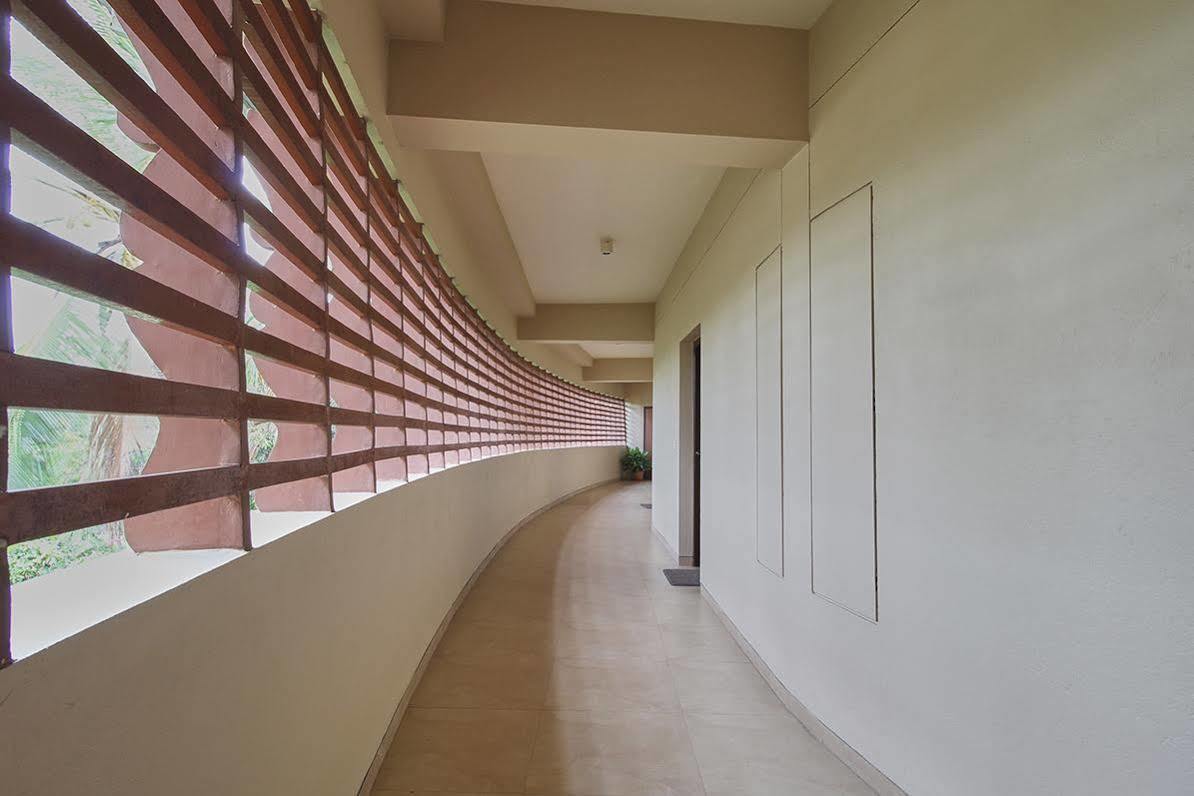 Uday Suites - The Airport Hotel Thiruvananthapuram Zewnętrze zdjęcie